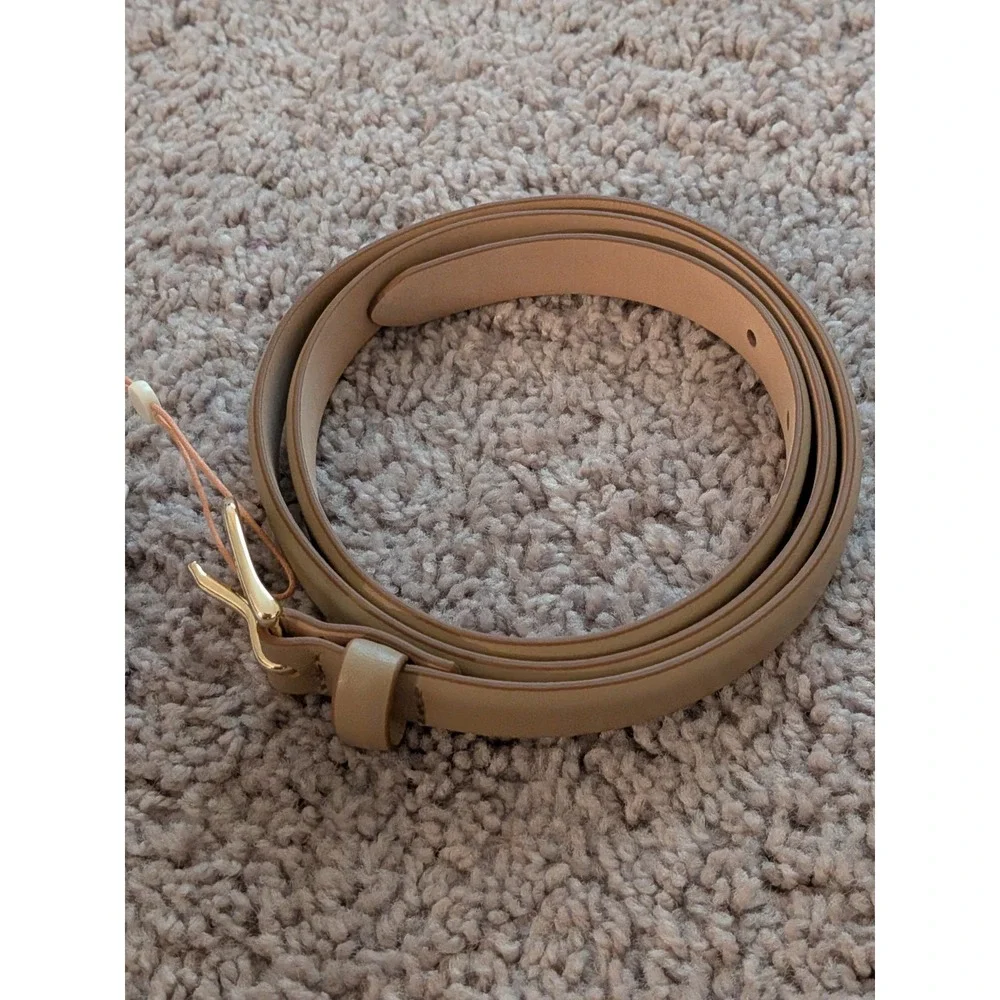 Quince Sofia European Leather Skinny Belt Mushroom Medium NWT Preppy Classy